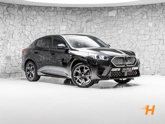 BMW iX2 64,8 KW ELÉTRICO XDRIVE30 M SPORT